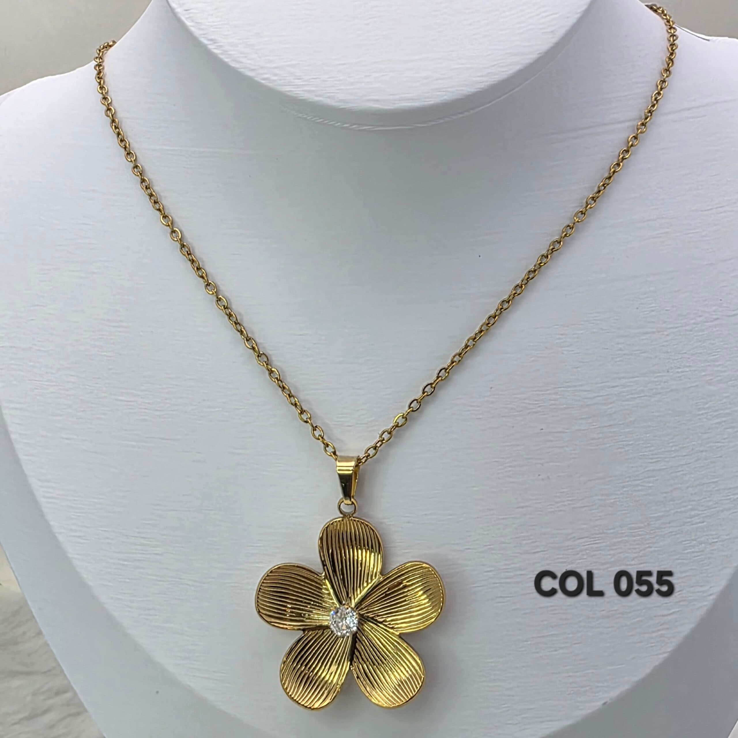 COLAR DOURADO FLOR COM PONTO DE LUZ - AÇO INOX 316L
