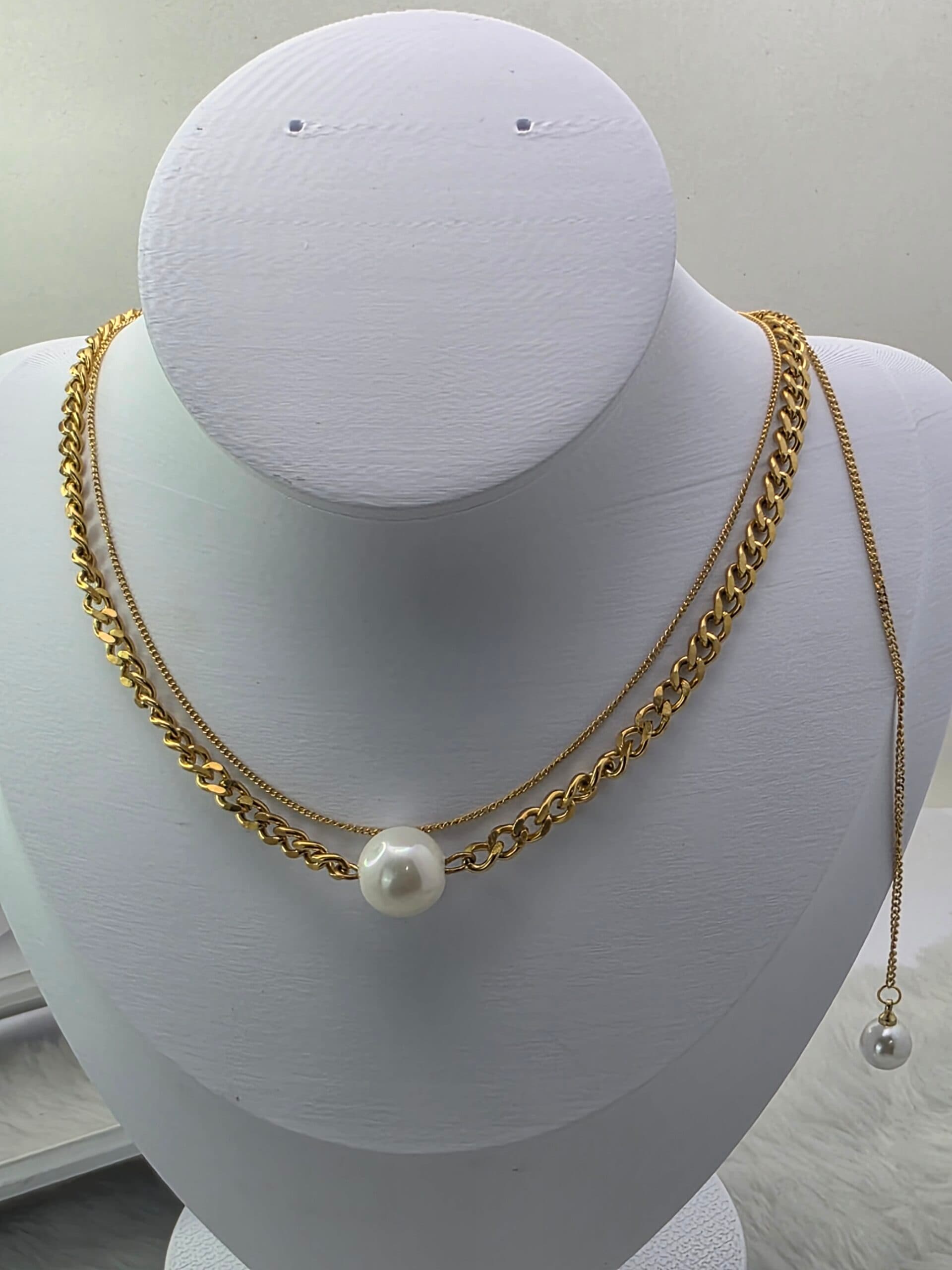 Colar Duplo Dourado com Pérolas em Aço Inoxidável | Tríade Aço