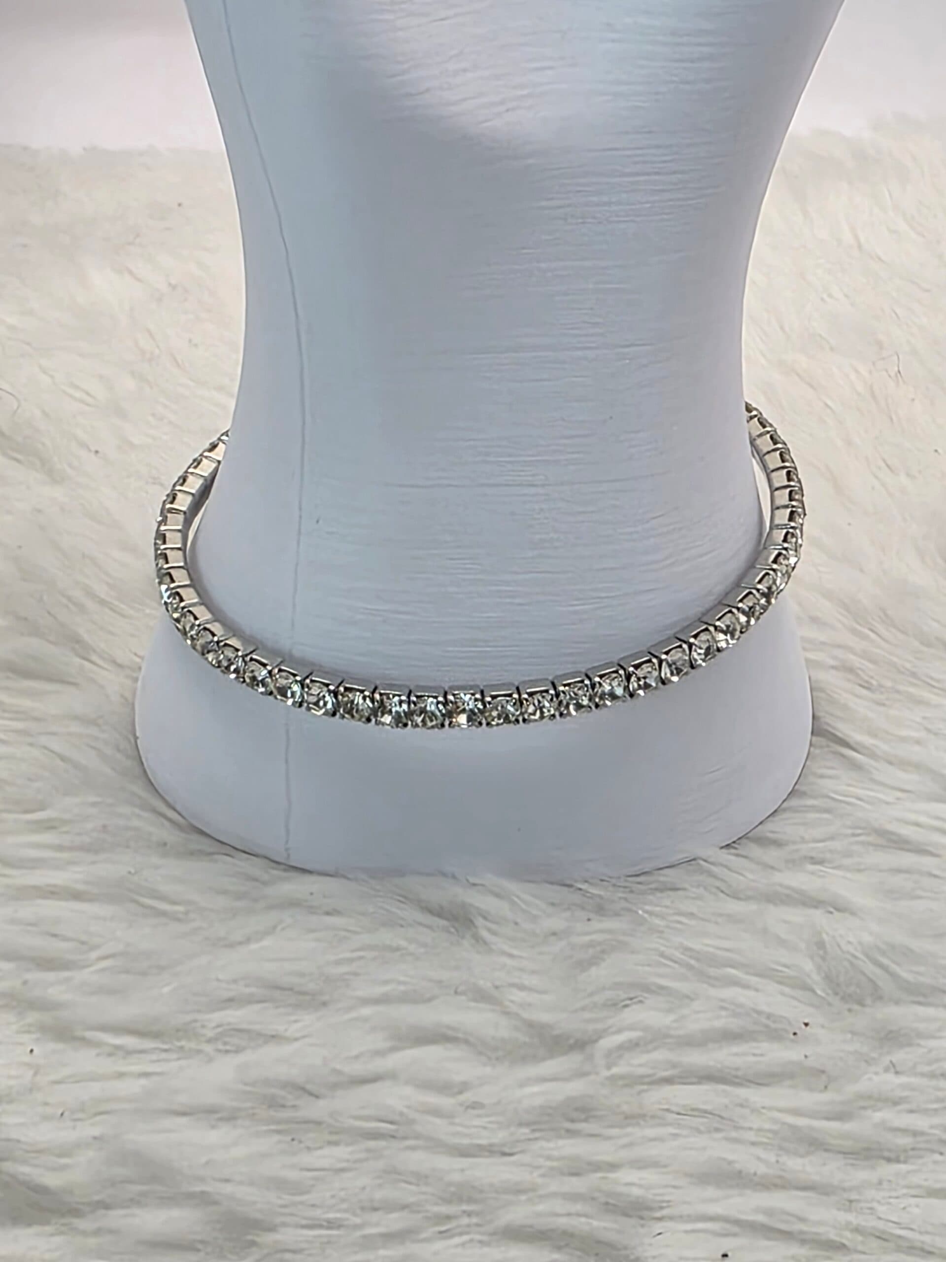 Pulseira Riviera Prateada com Pedras Cristal em Aço Inoxidável | Tríade Aço