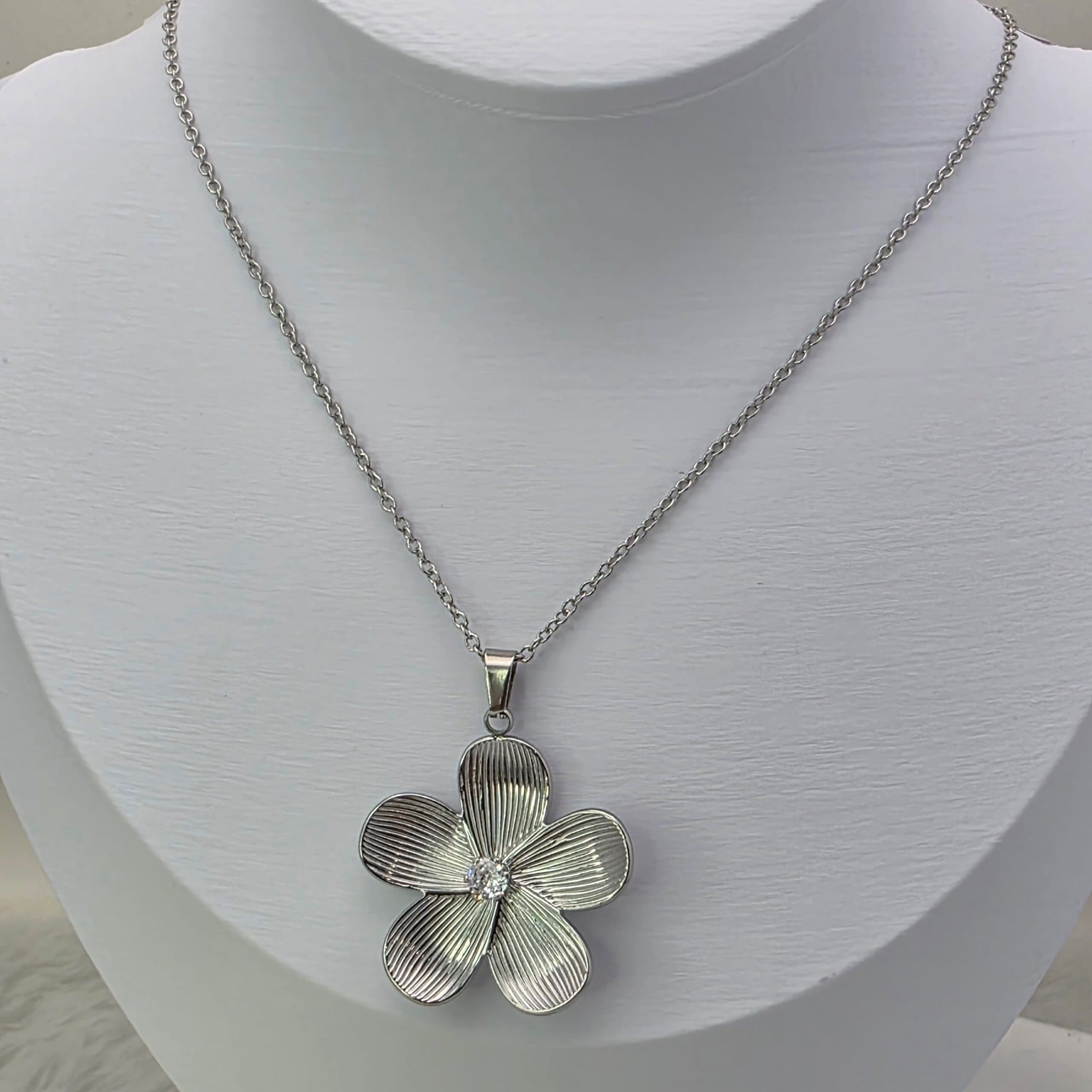 Colar Flor Prata com Zircônia 45 cm em Aço Inoxidável 316L