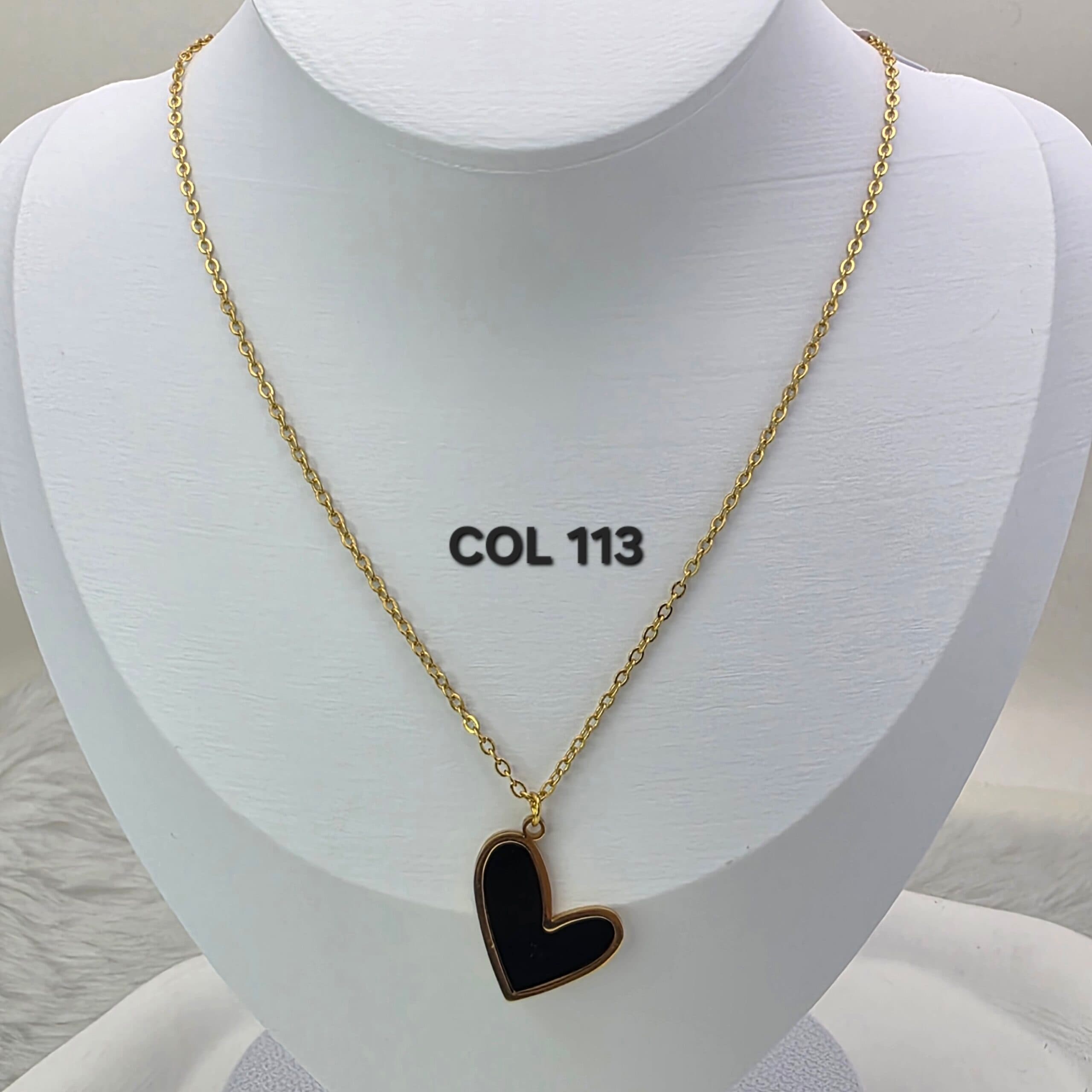 Colar Coração Madrepérola Preto - Aço Inox - Dourado